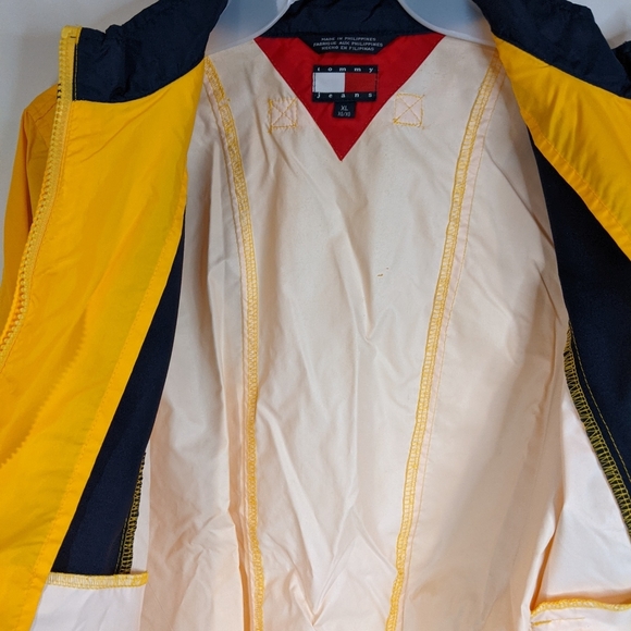 Tommy Hilfiger Full Zip Windbreaker Rain Jacket - Picture 4 of 8